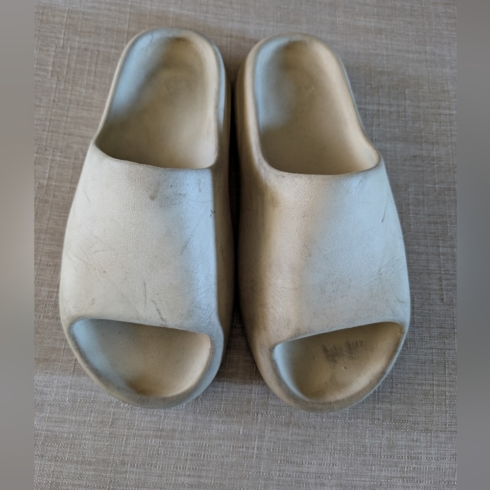 Yeezy Slides‎
